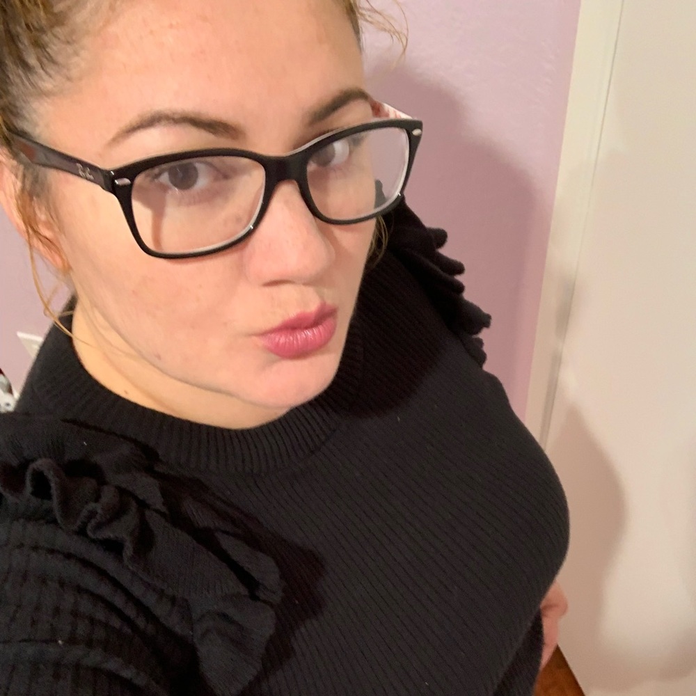 Meet your Posher, Cinthia